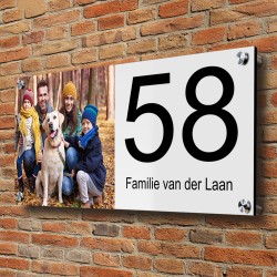 Aluminium dibond huisnumme bordje met foto 15x30cm met afstandhouders model 3030