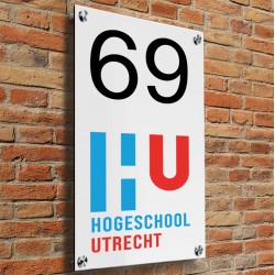 Aluminium dibond naambordje met logo 15x30cm met afstandhouders model 3028