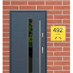 Huisnummer naambordje plexiglas Pikachu design, naambordje voordeur, naambordjes